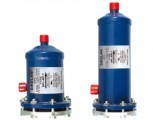 Filter dryer with replaceable core
